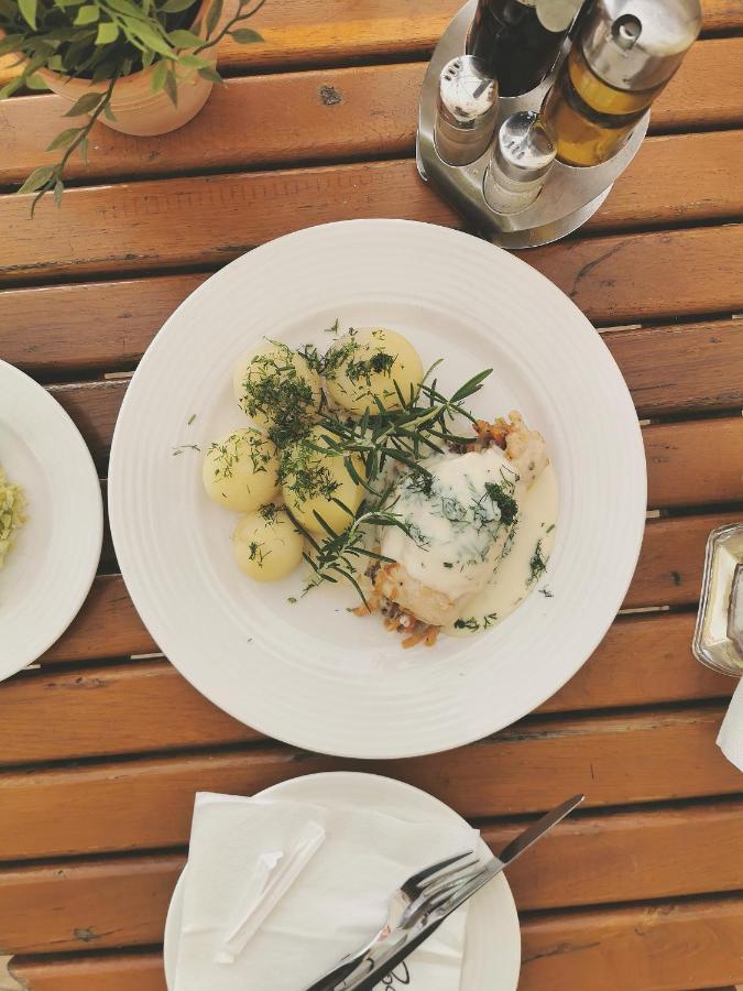Hotel I Restauracja Pod Skala Jaslo Экстерьер фото