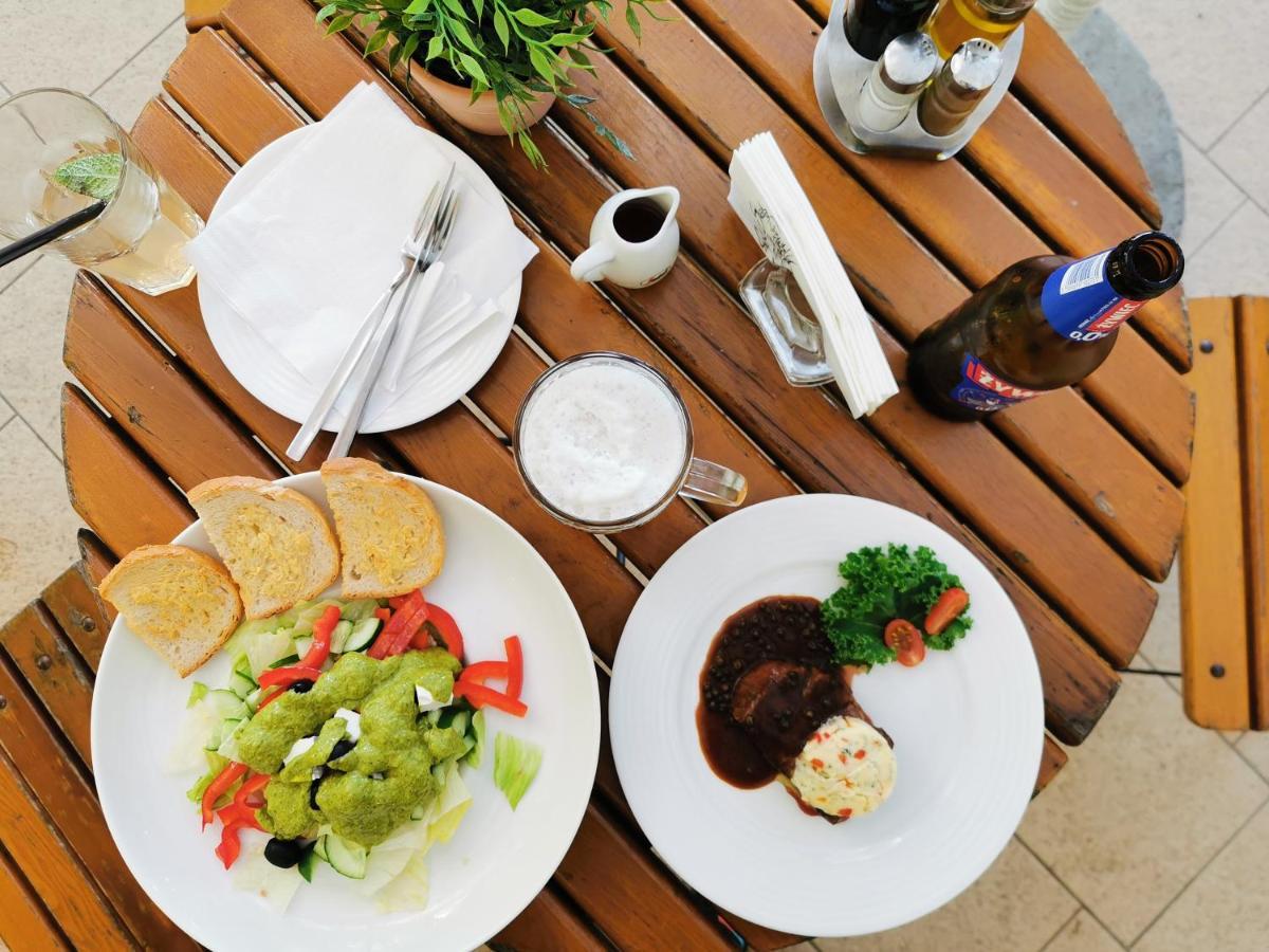 Hotel I Restauracja Pod Skala Jaslo Экстерьер фото