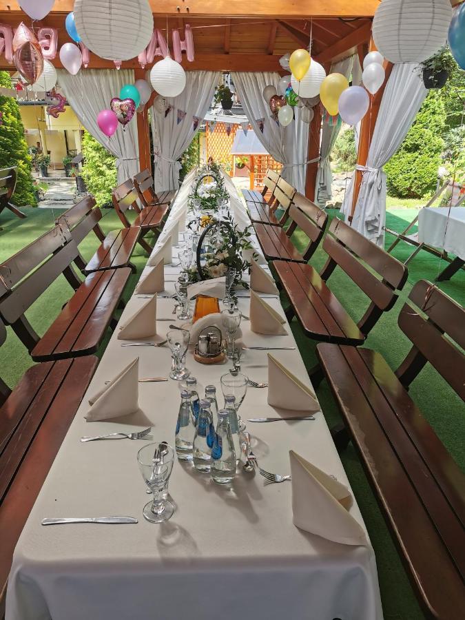 Hotel I Restauracja Pod Skala Jaslo Экстерьер фото