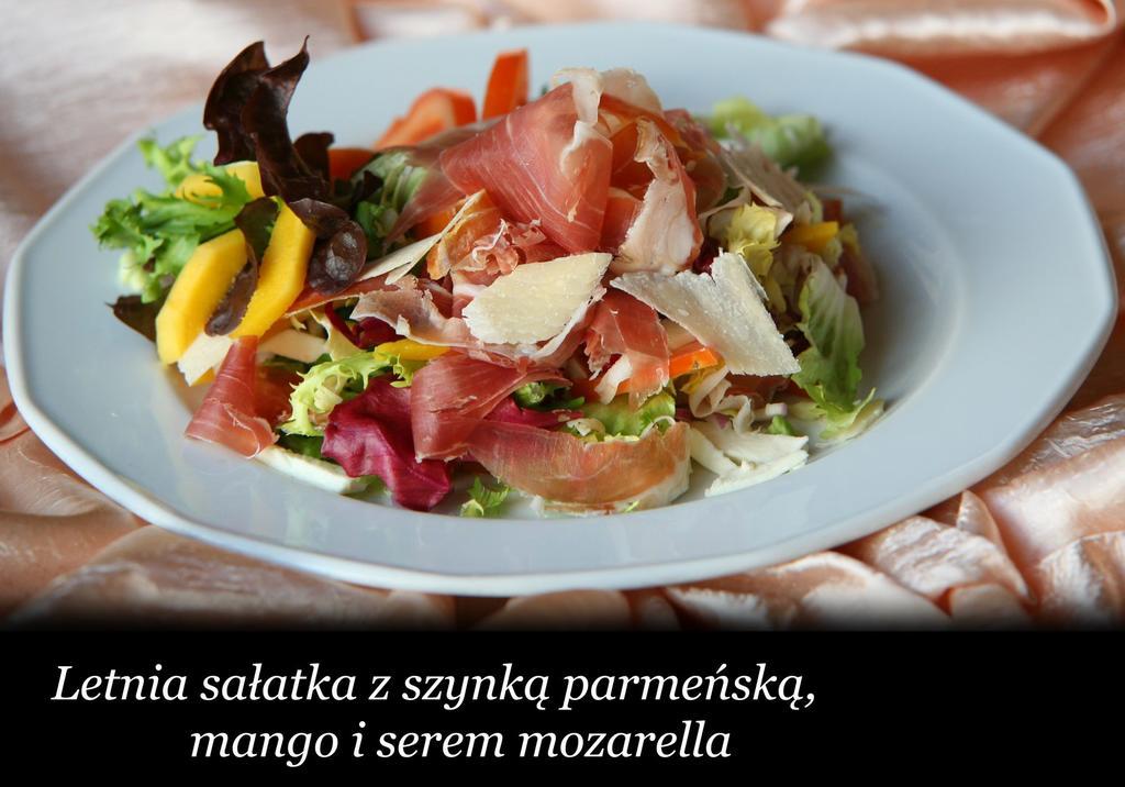 Hotel I Restauracja Pod Skala Jaslo Экстерьер фото