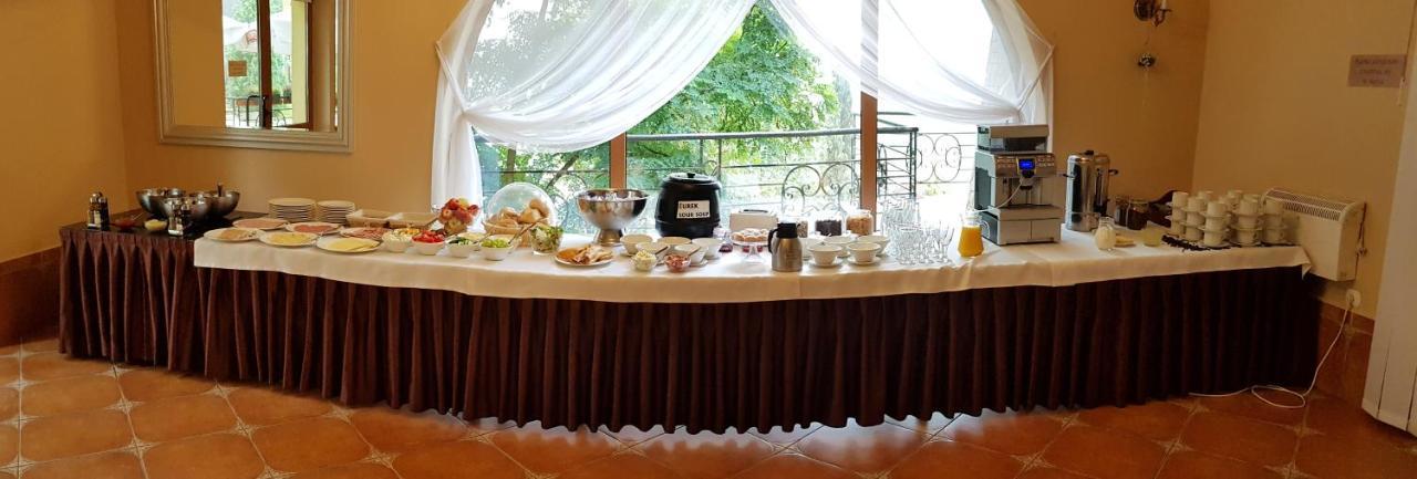 Hotel I Restauracja Pod Skala Jaslo Экстерьер фото
